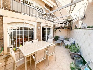 Casa adosada en venta en Canet de Mar