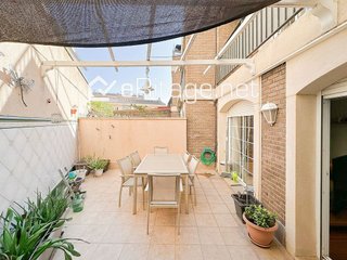 Casa adosada en venta en Canet de Mar