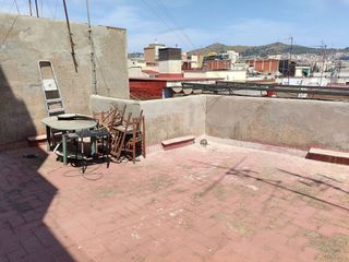 Ático en venta en Porta en Barcelona