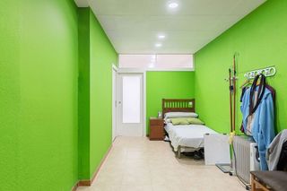 Estudio en venta en Fondo en Santa Coloma de Gramanet