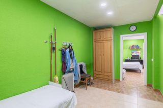 Estudio en venta en Fondo en Santa Coloma de Gramanet