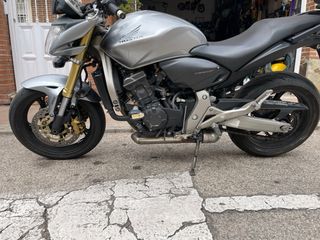 Honda CB600F Hornet Plata