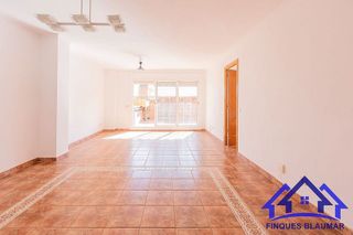 Piso en venta en Canet de Mar