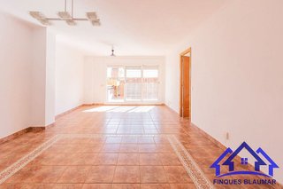 Piso en venta en Canet de Mar