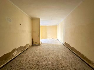 Local comercial en venta en Marchena