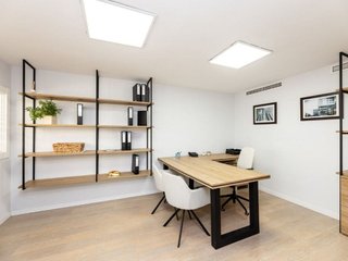 Local comercial en venta en San Luis en Almería