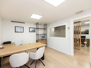 Local comercial en venta en San Luis en Almería