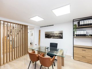 Local comercial en venta en San Luis en Almería
