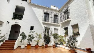 Piso en venta en Puerto Banús en Marbella