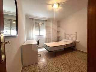 Piso en venta en La Barriguilla en Málaga