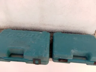 2 Taladro Atornillador Makita con Linterna