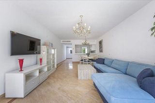 Piso en venta en Río Real en Marbella