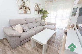 Piso en venta en La Granja-La Colina-Los Pastores en Algeciras