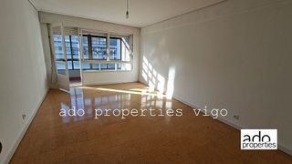 Piso en venta en Travesía de Vigo - San Xoán en Vigo