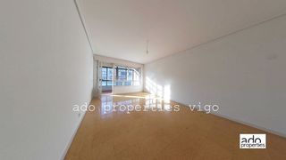 Piso en venta en Travesía de Vigo - San Xoán en Vigo