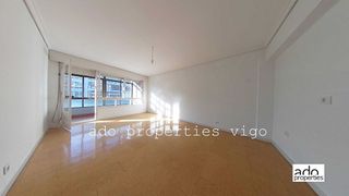 Piso en venta en Travesía de Vigo - San Xoán en Vigo