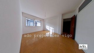 Piso en venta en Travesía de Vigo - San Xoán en Vigo