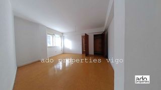 Piso en venta en Travesía de Vigo - San Xoán en Vigo