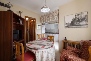 Piso en venta en La Buhaira en Sevilla