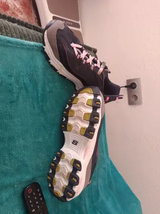 Deportivas Skechers Mujer Negro y Rosa