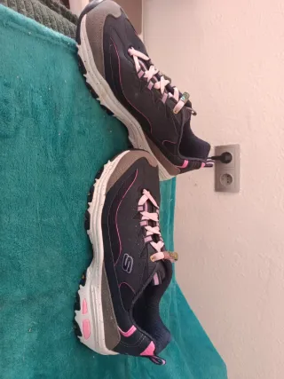 Deportivas Skechers Mujer Negro y Rosa