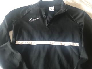 Camiseta Nike Media Cremallera Blanca Negra