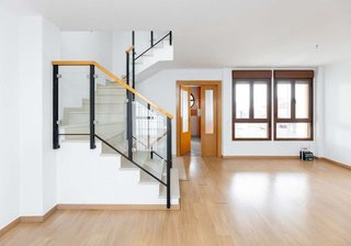 Casa adosada en venta en Guadix