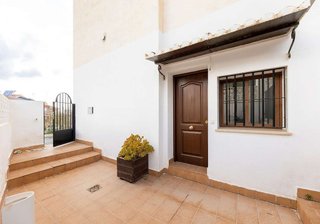 Casa adosada en venta en Guadix