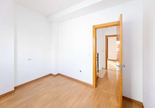 Casa adosada en venta en Guadix