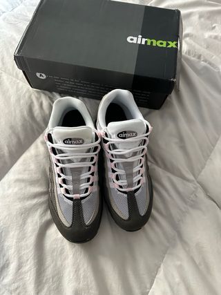 Nike Air Max 95 Gris y Rosa