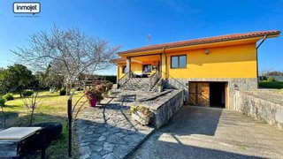 Chalet en venta en Tazones - Argüero en Villaviciosa