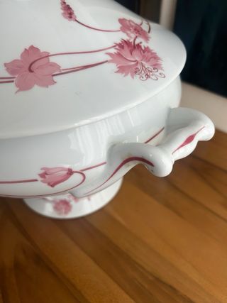 Sopera Limoges porcelana floral rosa