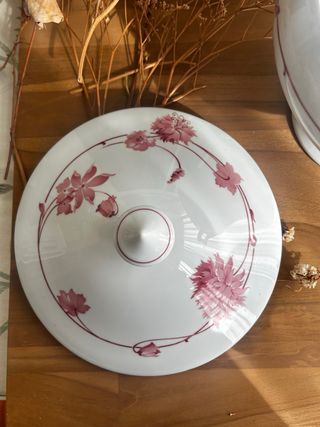 Sopera Limoges porcelana floral rosa