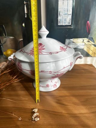 Sopera Limoges porcelana floral rosa