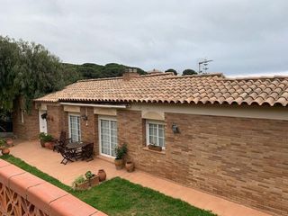 Chalet en venta en Canet de Mar