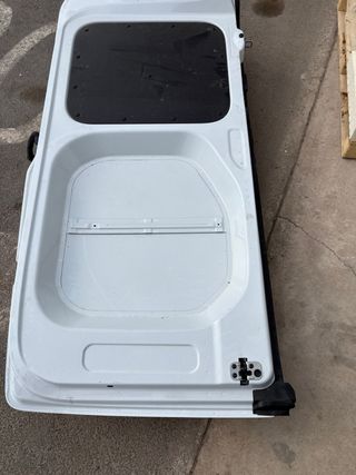 Puertas Maxus Deliver 9