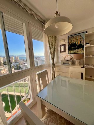 Piso en venta en El Bajondillo en Torremolinos