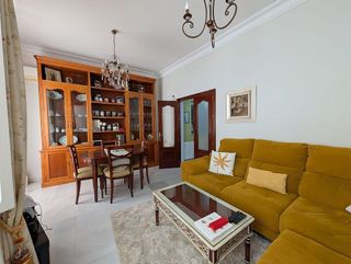 Piso en venta en Centro Histórico - Plaza España en Cádiz