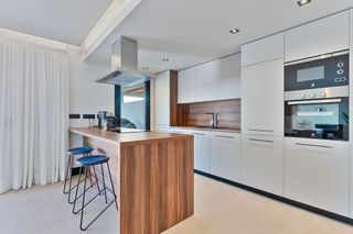 Piso en venta en Los Naranjos - Las Brisas en Marbella