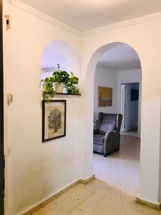 Piso en venta en Playa de la Fontanilla en Marbella