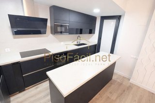 Piso en venta en Parla Este en Parla