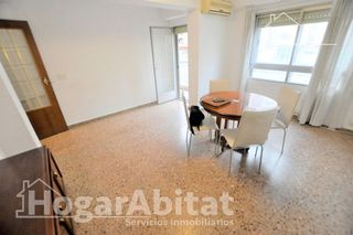 Piso en venta en El Calvari en Valencia