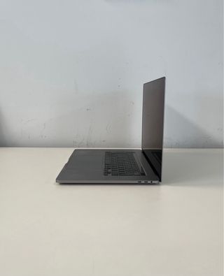 MacBook Pro 16" 2019