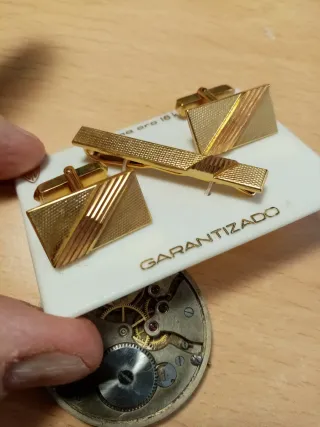 Gemelos y pasador chapado oro 18k marca VID