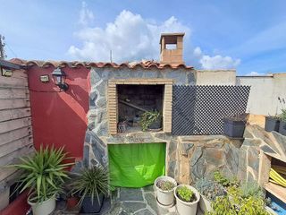 Casa adosada en venta en Nucia (la)