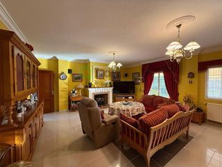 Chalet en venta en Ctra de Sevilla - Ronda sur en Badajoz