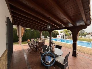 Chalet en venta en Montequinto en Dos Hermanas