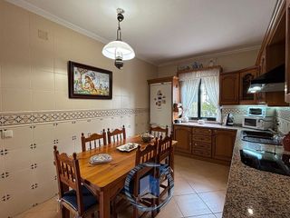 Chalet en venta en Montequinto en Dos Hermanas