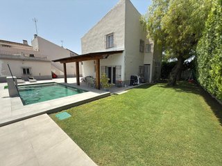 Chalet en venta en Valencina de la Concepción