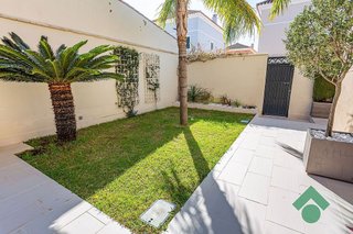 Chalet en venta en La Granja-La Colina-Los Pastores en Algeciras